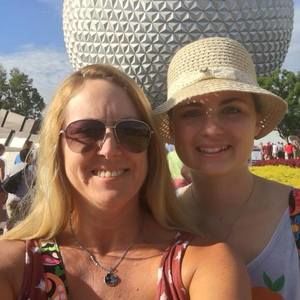 Meet your Posher, Ashlie